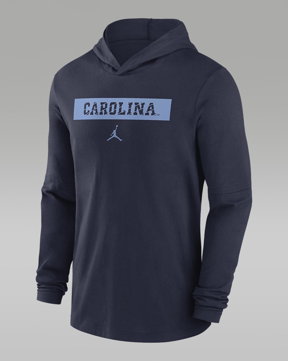 North Carolina Tar Heels Sideline Men s Nike Dri FIT College Long Sleeve Hooded Top